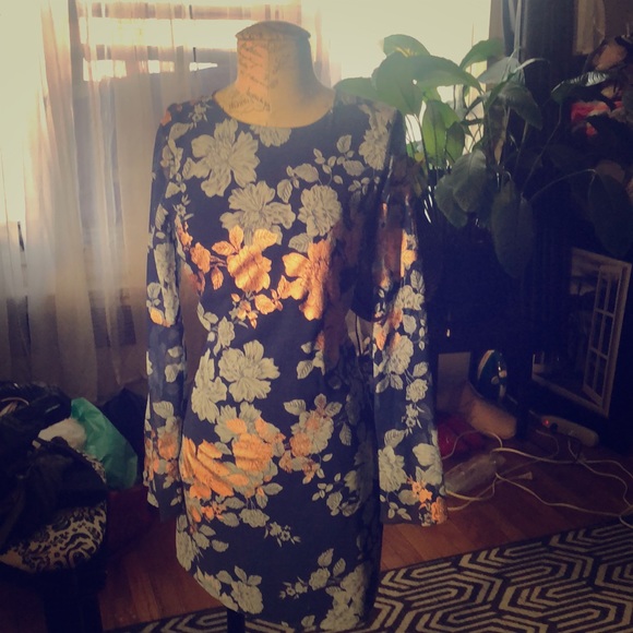 Beautiful Highline collective dress - Picture 1 of 3